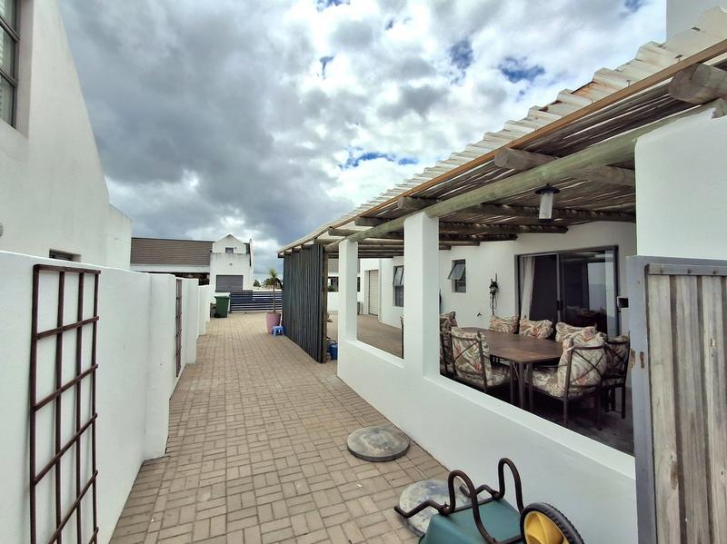 2 Bedroom Property for Sale in Golden Mile Western Cape